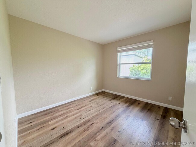 Building Photo - 8748 Sunset Dr