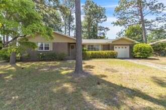 Building Photo - Updated 3 Bedroom, 2 Bath Home – Minutes from Fort Bragg!