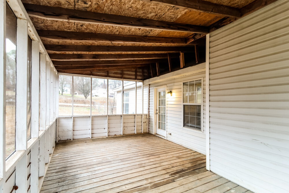 Building Photo - 270 Lazy Hollow Ln