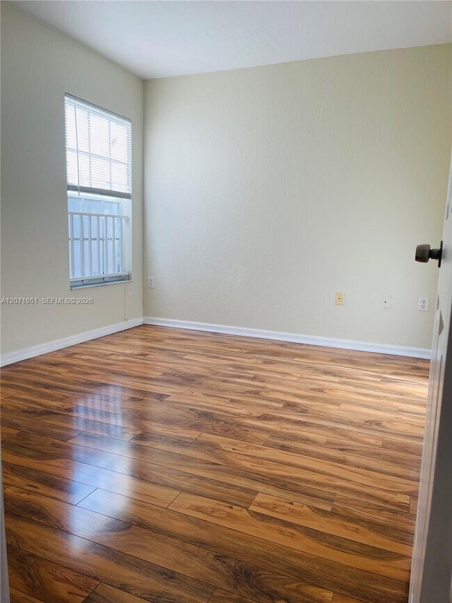 Building Photo - 6364 Landings Way