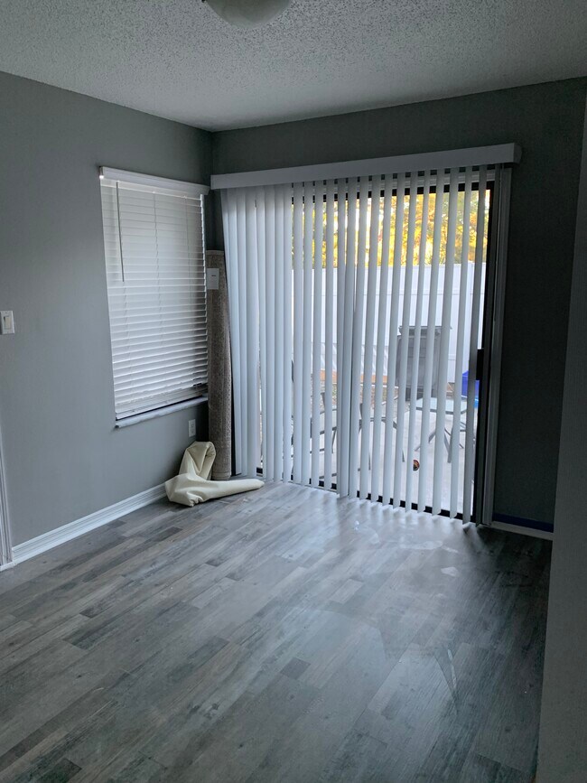 Building Photo - 1701 Winter Green Blvd