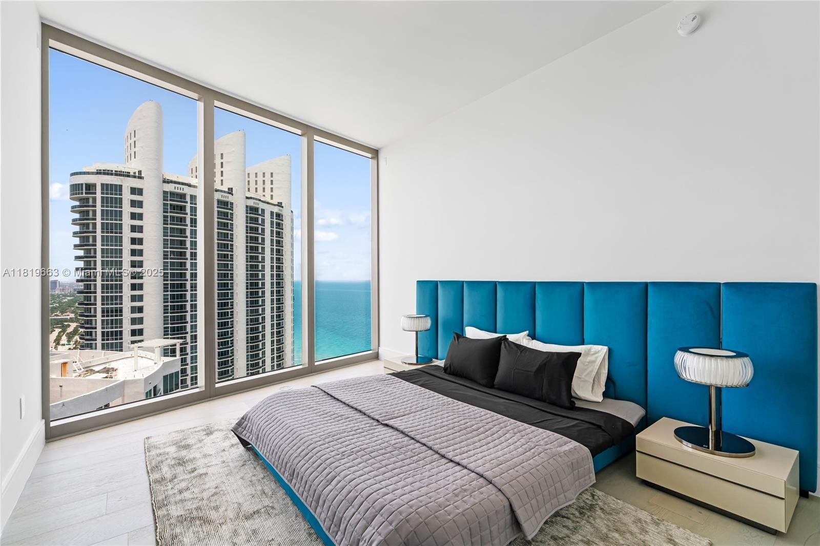 Building Photo - 17975 Collins Ave