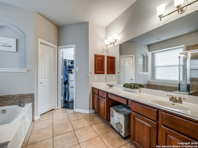 Building Photo - 25427 Bunker Dr