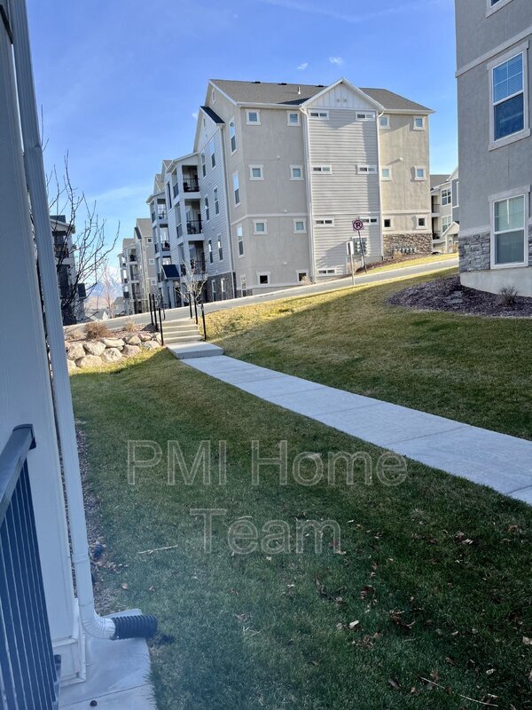 Primary Photo - 14474 S Renner Ln