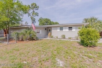 Building Photo - 5640 Coppedge Ave