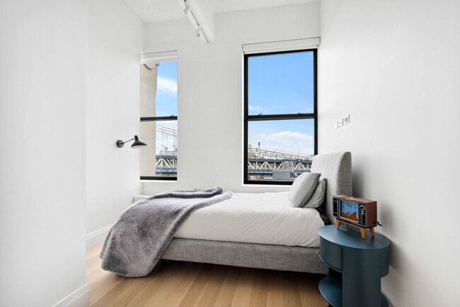 Building Photo - 1 Main St