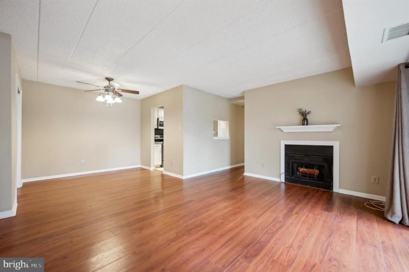 Building Photo - 70 Le Forge Ct