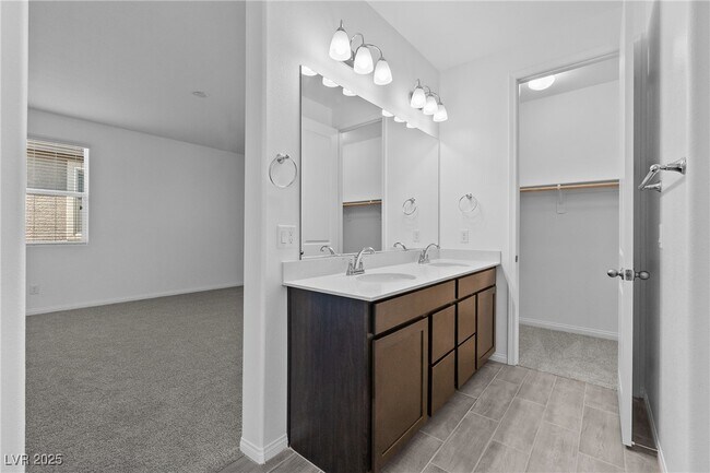 Building Photo - 966 Ferodale Ave