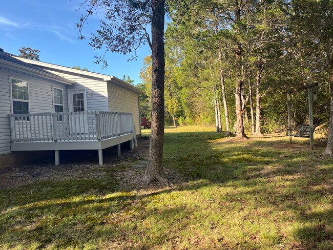Building Photo - 805 Poplartree Ct