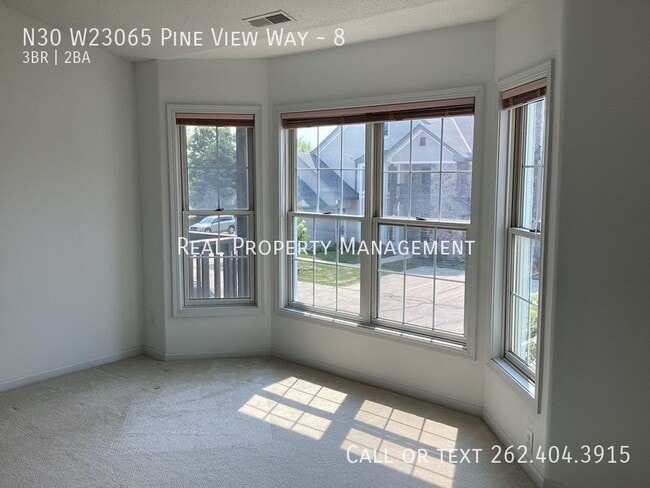 Building Photo - N30W23065-W23065 Pineview Way
