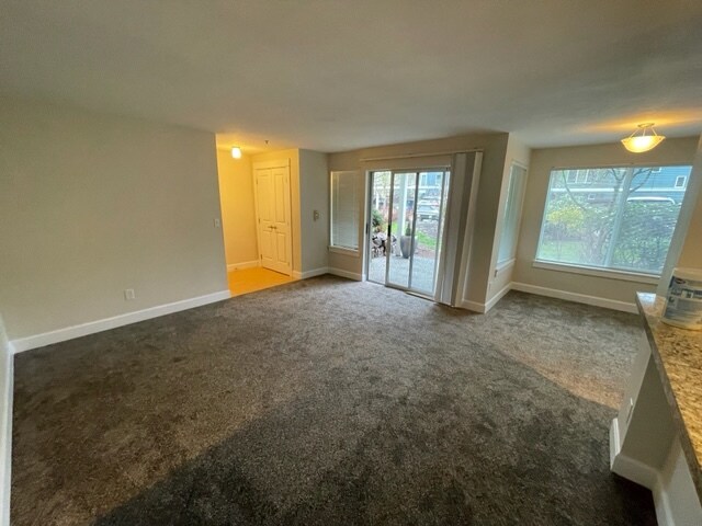 Building Photo - 300 N 130th St