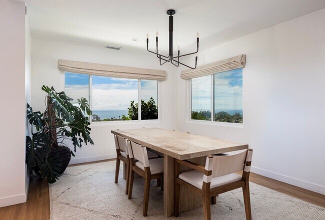 Building Photo - Stunning Santa Barbara Oasis!