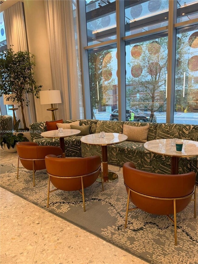 Building Photo - 77 SE 5th St