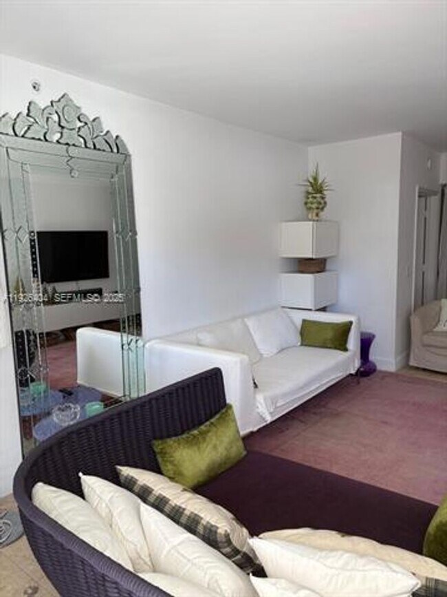 Building Photo - 4779 Collins Ave