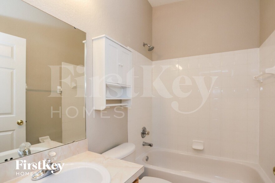 Building Photo - 2145 Sandy Hook