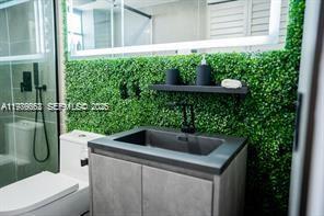 Building Photo - 2903 N Miami Beach Blvd