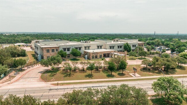 Building Photo - 3236 Arroyo Bluff Ln