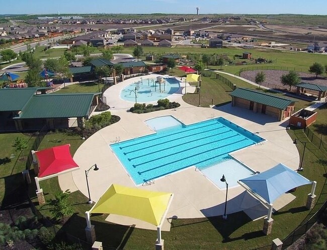 Building Photo - 595 Eves Necklace Dr.