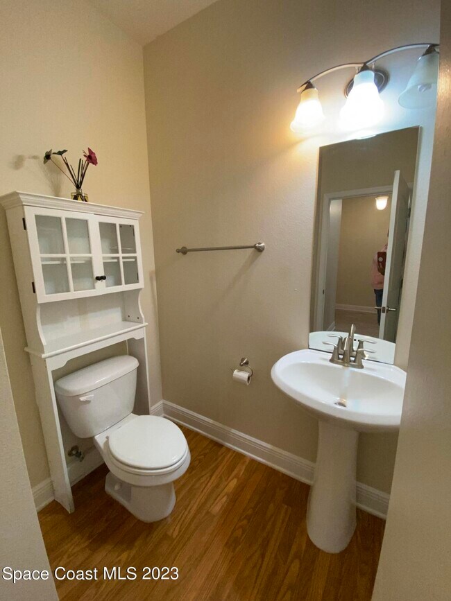 Building Photo - 6124 Serene Pl