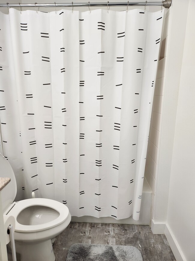 Building Photo - 1701 E Colter St