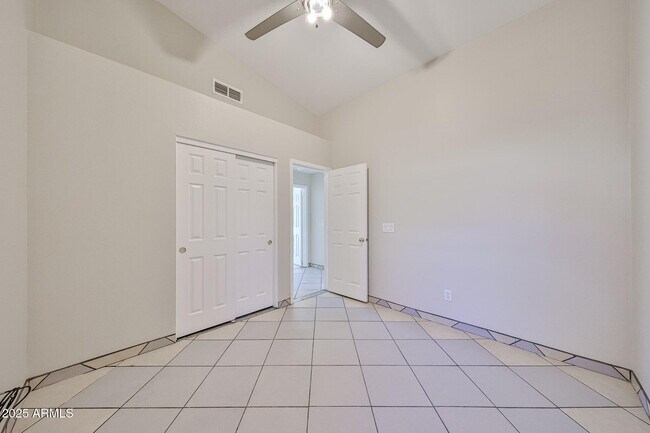 Building Photo - 11231 W Diana Ave