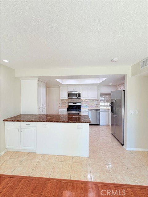 Building Photo - 901 Hyde Ct