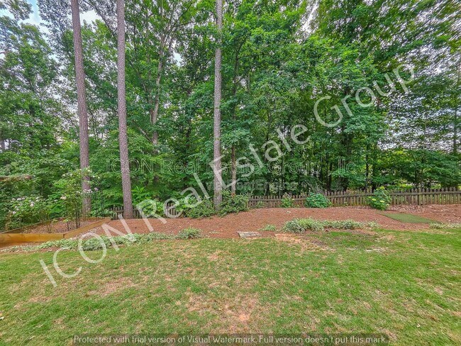Building Photo - 104 Rock Creek Ln