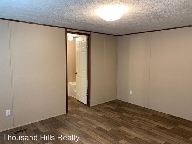 Building Photo - 2 br, 2 bath House - 640 State Highway 248...