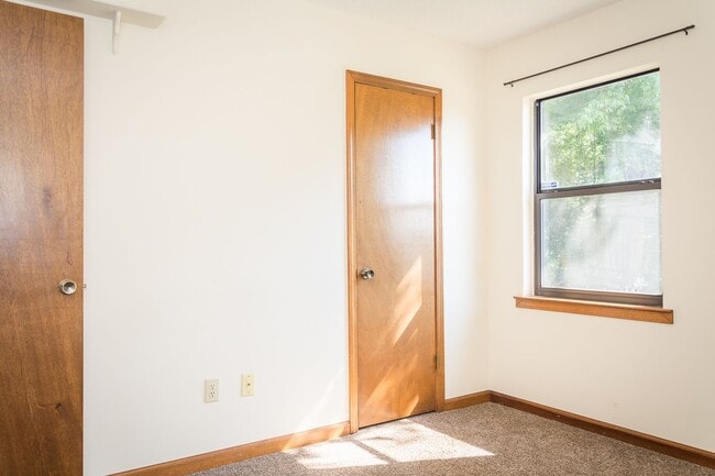 Building Photo - 10900 Co Rd 1