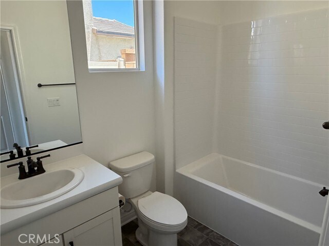 Building Photo - 4470 Hickory Ct