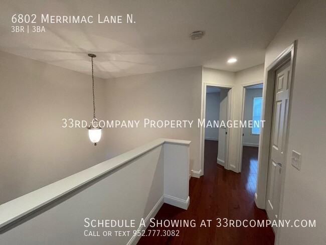 Building Photo - Beautifully Remodeled Maple Grove Townhome!