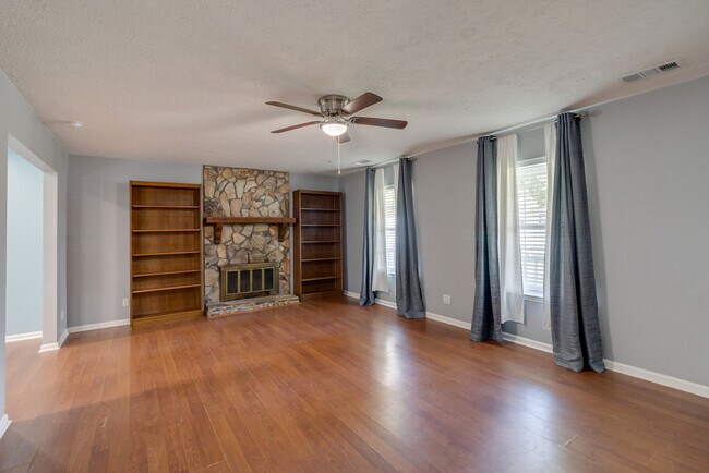 Building Photo - 949 Piercefield Dr