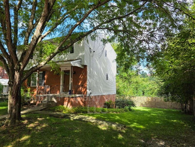 Building Photo - 1520 Hatteras St