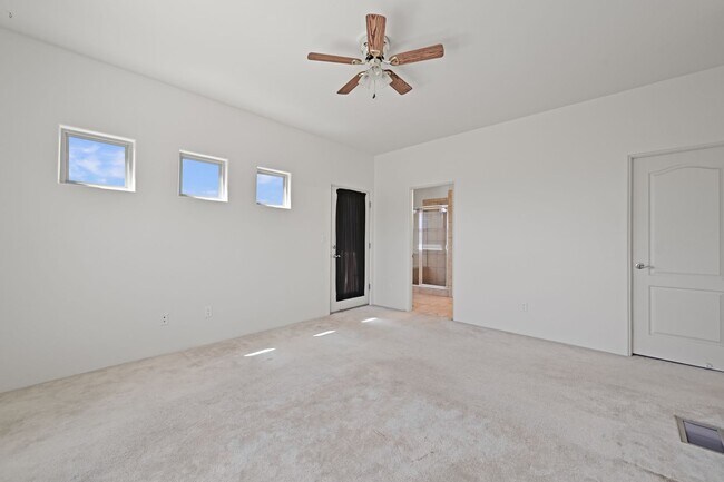 Building Photo - 1 MO. FREE RENT WITH 2 YR. LEASE!  Bright Tierra Contenta Retreat