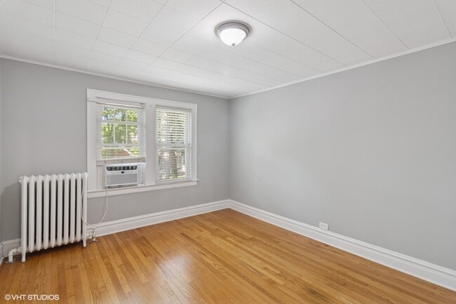 Building Photo - 1524 Forest Ave