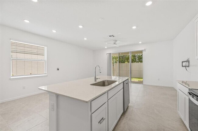 Building Photo - 13161 Stillmont Pl