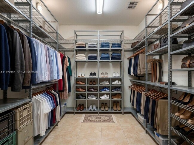 Building Photo - 2902 SW 149th Pl