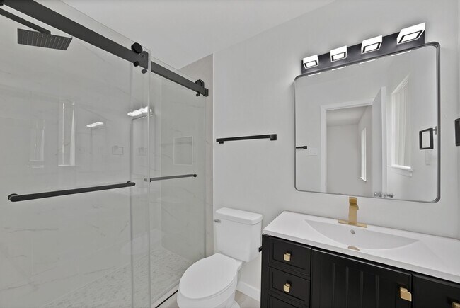 Building Photo - 715 Terryland Dr