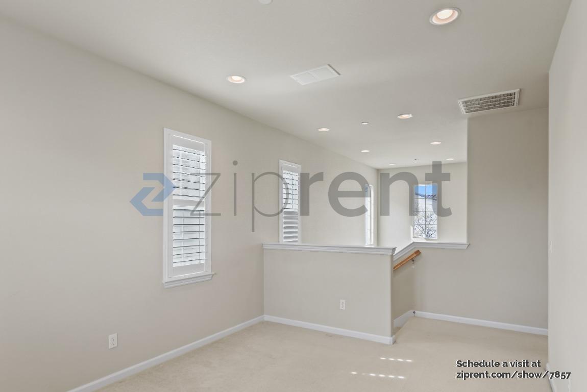 Building Photo - 213 Marbella Ln