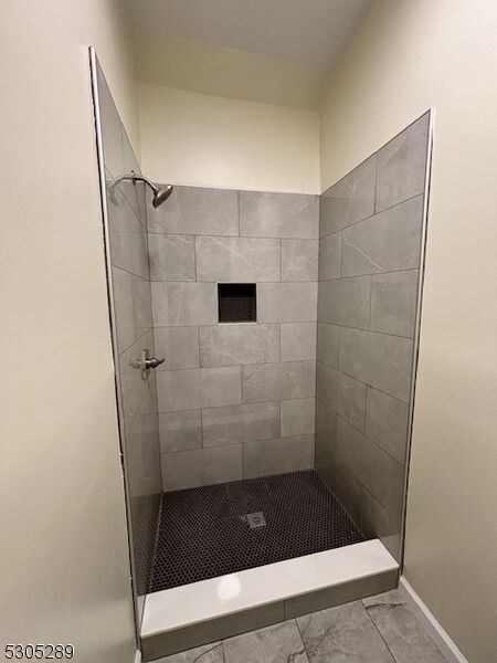 Building Photo - 12 School St