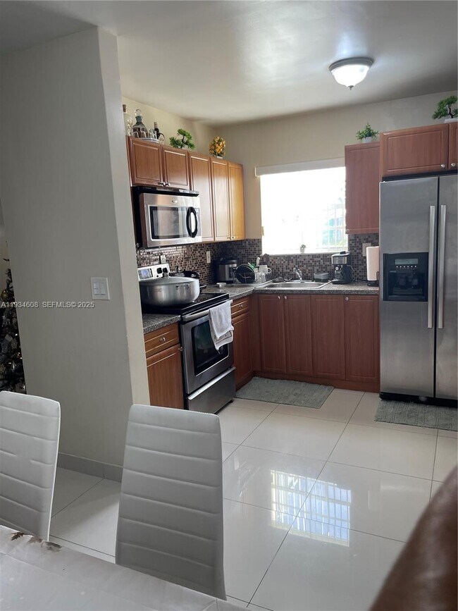 Building Photo - 11765 SW 175th Terrace