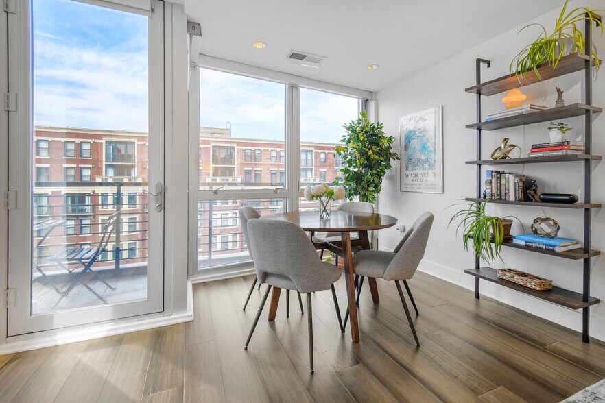 Building Photo - 1209 13th St NW