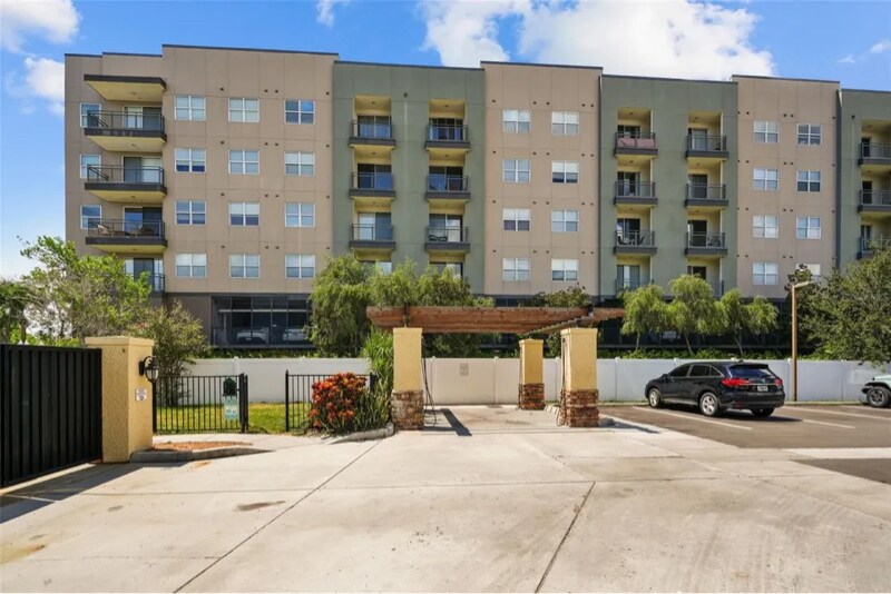 Building Photo - 105 S Obrien St