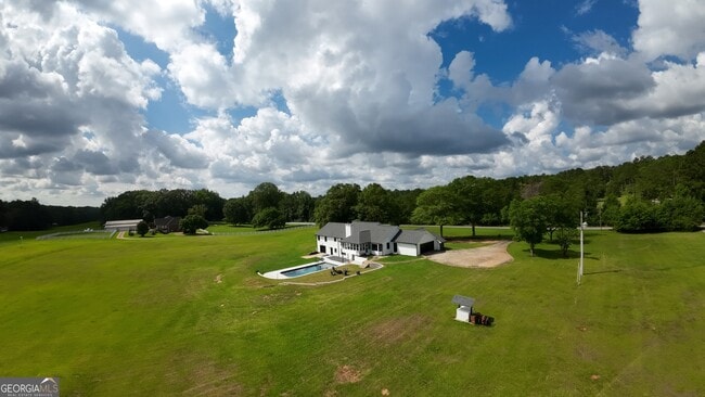 Building Photo - 120 Red Fox Run