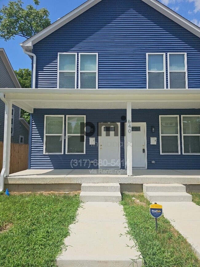 Primary Photo - 640 N Parker Ave