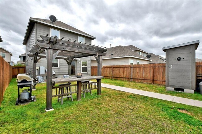 Building Photo - 4616 Inicio Ln