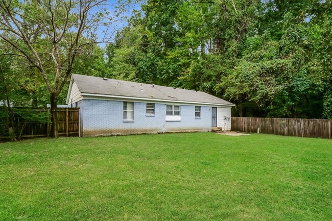 Building Photo - 2740 Dalewood Ave