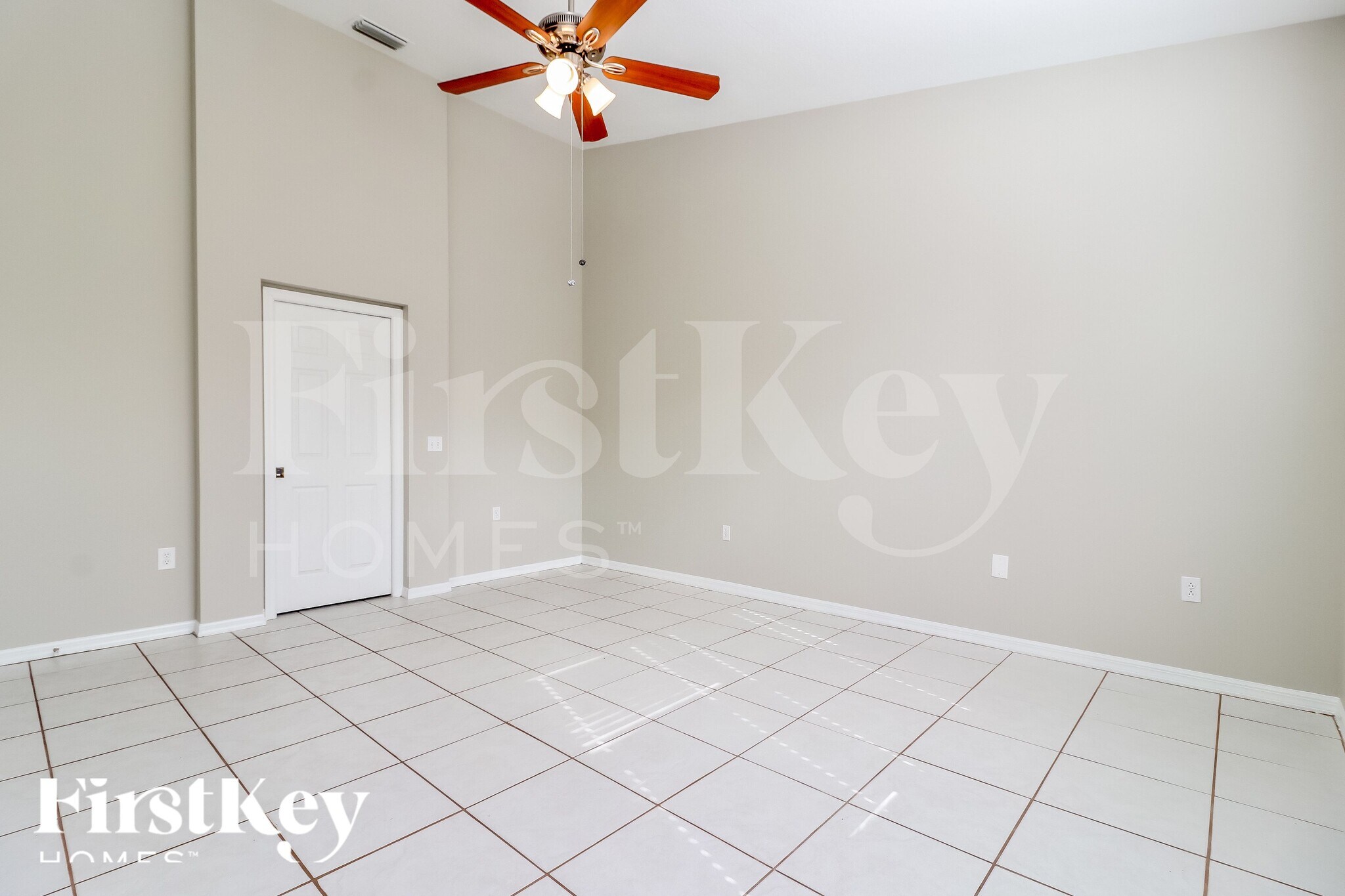 Building Photo - 11805 Cliffwood Ct