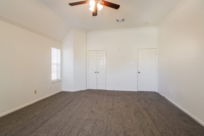 Building Photo - 3811 Spruce Bay Dr