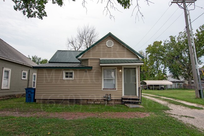 Building Photo - 1 Bedroom 1 Bath